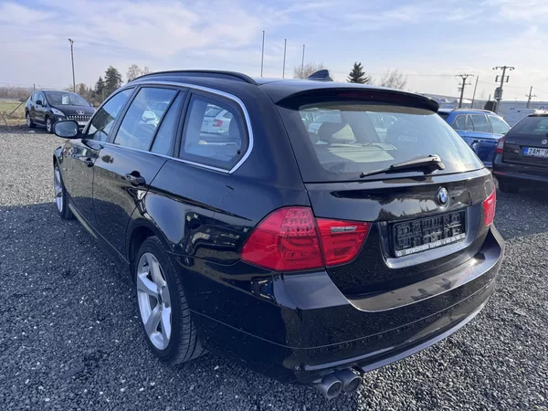BMW Řada 3 330D, 180 kW, xDrive, kombi - foto 8