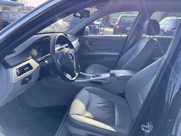 BMW Řada 3 330D, 180 kW, xDrive, kombi - foto 9