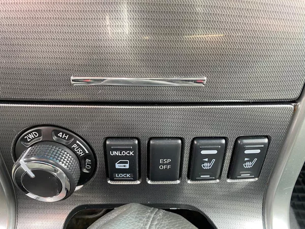 Nissan Navara 2.5 DCi 140 kW , DOUBLE CAB - foto 11