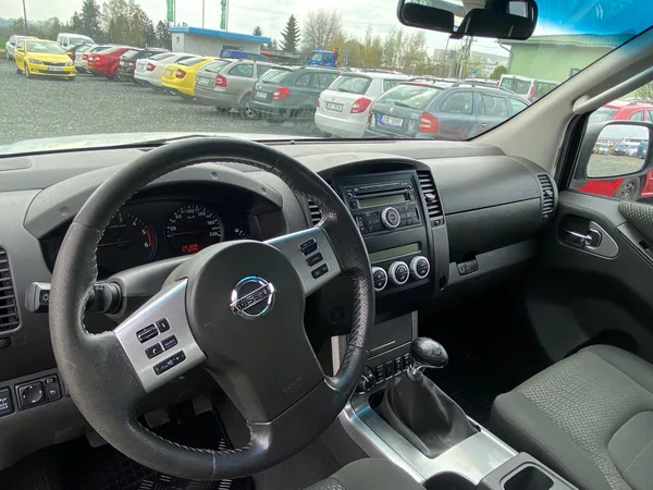 Nissan Navara 2.5 DCi 140 kW , DOUBLE CAB - foto 14