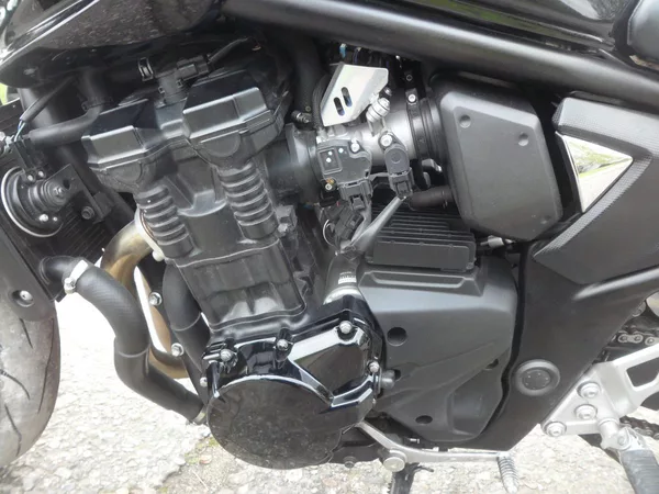 Suzuki GSF 650 Bandit Bandit 650 - foto 6
