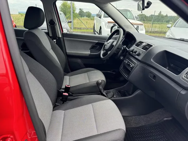 Škoda Fabia II 1.4 16V, 117 tis km, 1.Maj - foto 17