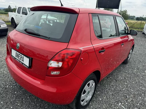 Škoda Fabia II 1.4 16V, 117 tis km, 1.Maj - foto 6