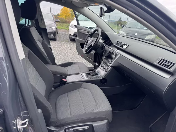 Volkswagen Passat B7 Variant 1.8 TSI LPG - foto 19