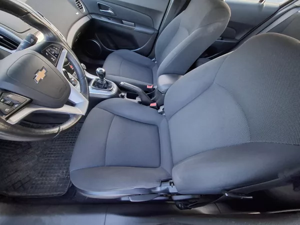 Chevrolet Cruze 1,8 16V - foto 6