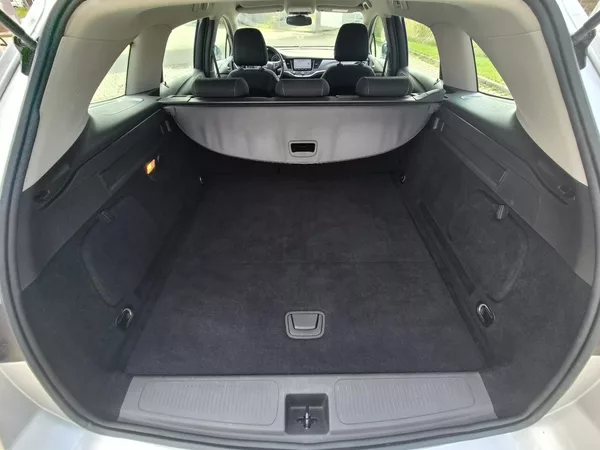 Opel Astra 1,6 CDTI - foto 8