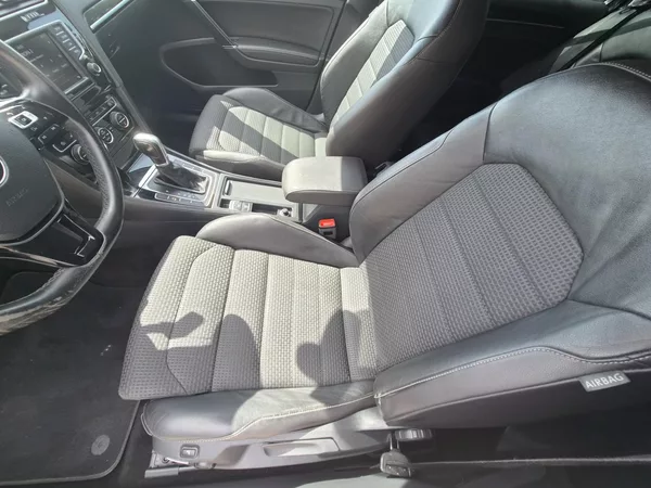 Volkswagen Golf 1,4 TSI CNG Highl - foto 8