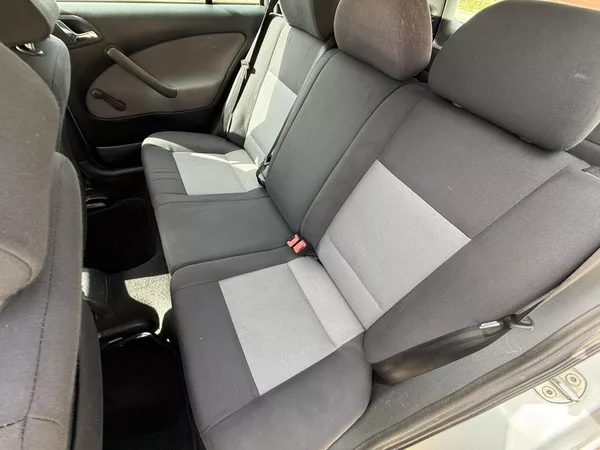 Škoda Octavia 1,9 TDI TOUR xenon - foto 10