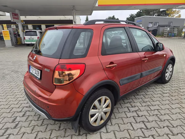 Suzuki SX4 1,5 GL/AC,1 maj.ČR - foto 3