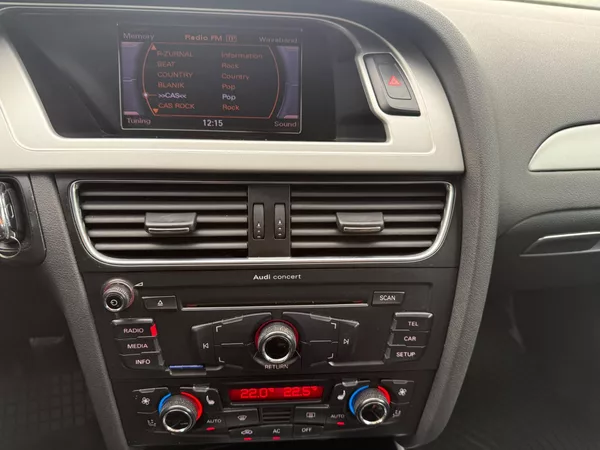 Audi A4 2,0 TDI - foto 12
