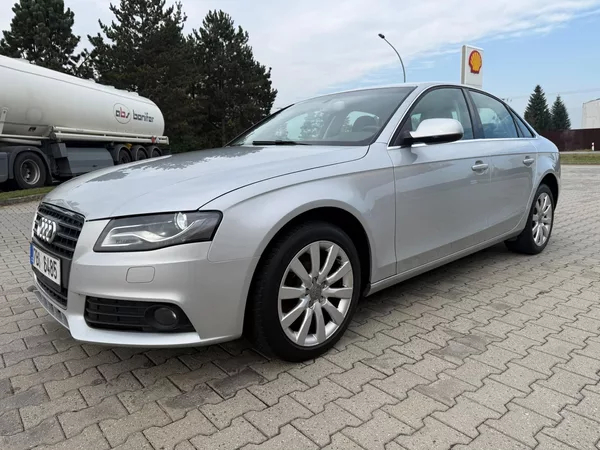 Audi A4 2,0 TDI - foto 3
