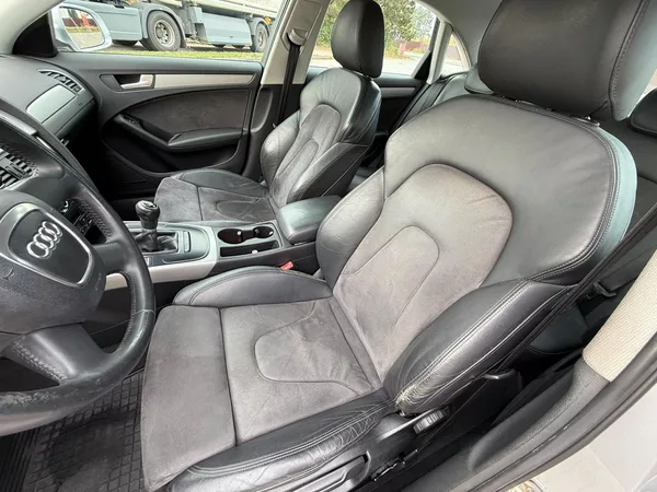 Audi A4 2,0 TDI - foto 7