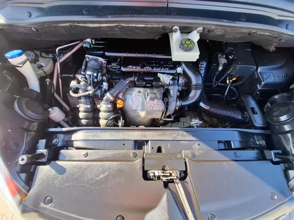 Citroën C4 Picasso 1,6 HDi - foto 9