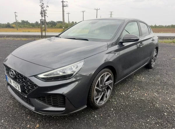 Hyundai i30 1,6 118 kw Fastback Mild Hybri