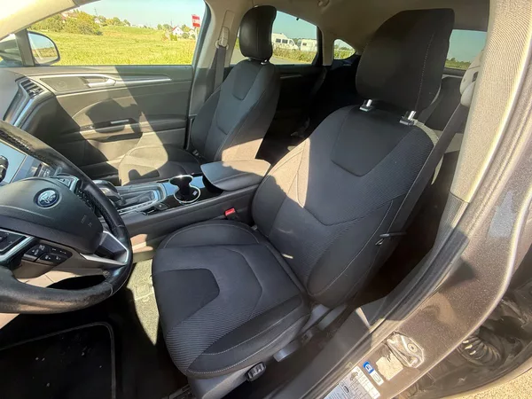 Ford Mondeo 2,0 Tdci Liftback Automat - foto 10