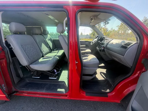 Volkswagen Transporter 2,5 TDI 128 kW AUTOMAT 6 MÍST - foto 9