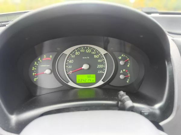 Hyundai Tucson 2,0 TDI 4X4 STK 2027 KLIMATIZ - foto 18