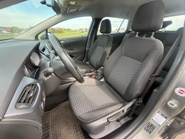 Opel Astra SPORTS TOURER 1,6 TDI 54000KM - foto 10