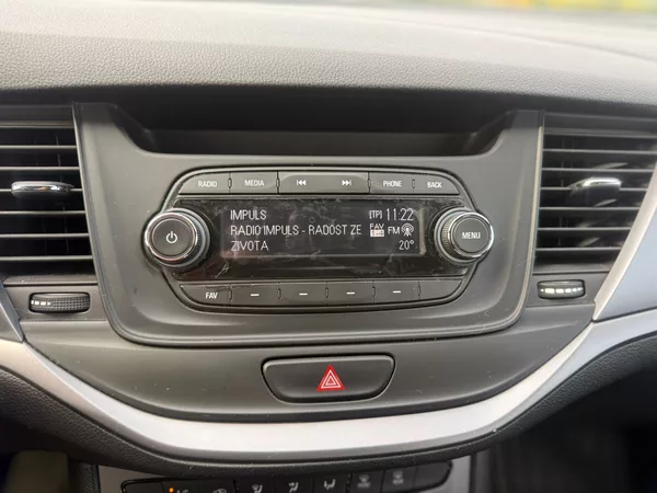Opel Astra SPORTS TOURER 1,6 TDI 54000KM - foto 17