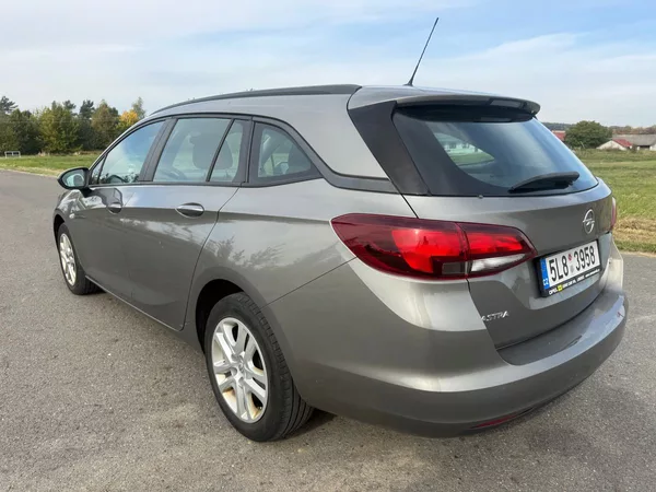 Opel Astra SPORTS TOURER 1,6 TDI 54000KM - foto 3