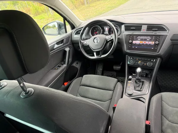 Volkswagen Tiguan 2,0 132 kW 4X4 AUTOMAT - foto 12