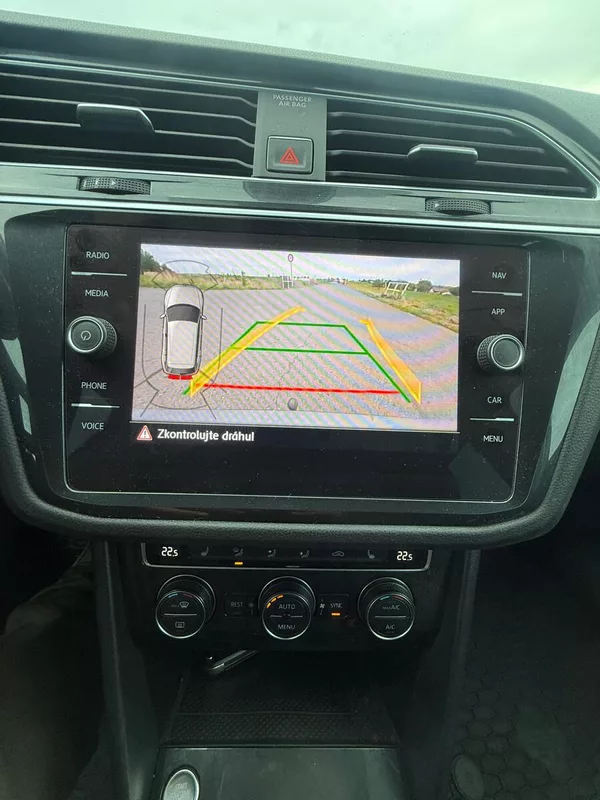 Volkswagen Tiguan 2,0 132 kW 4X4 AUTOMAT - foto 15