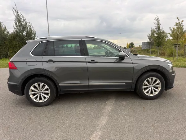 Volkswagen Tiguan 2,0 132 kW 4X4 AUTOMAT - foto 8