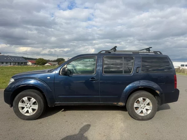 Nissan Pathfinder 2,5 DCI TZ 3000 KG