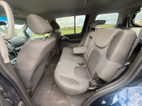 Nissan Pathfinder 2,5 DCI TZ 3000 KG - foto 11