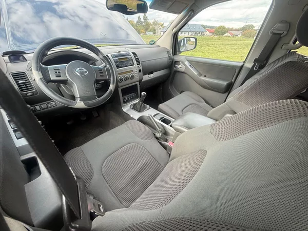 Nissan Pathfinder 2,5 DCI TZ 3000 KG - foto 9