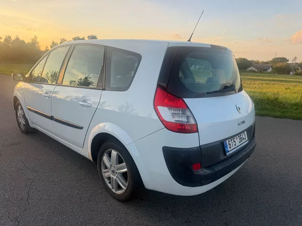 Renault Scénic 1,5 DCI GRAND 7 MÍST - foto 3