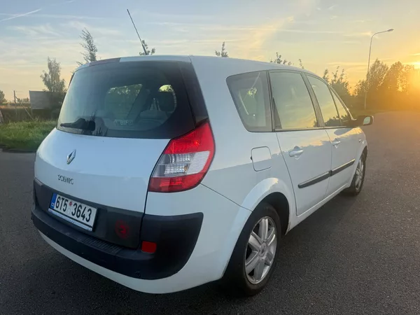 Renault Scénic 1,5 DCI GRAND 7 MÍST - foto 5