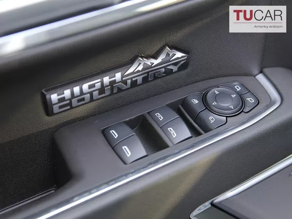 Chevrolet Silverado High Country 6.2 V8 - foto 15