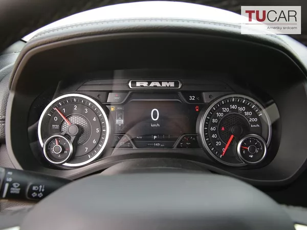 RAM 1500 Laramie 5.7 HEMI 2026 RamBox - foto 11