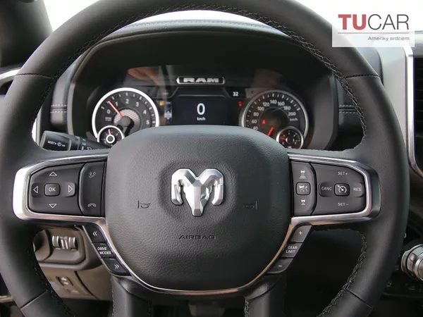 RAM 1500 Laramie 5.7 HEMI 2026 RamBox - foto 12