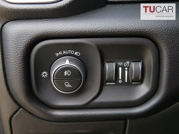 RAM 1500 Laramie 5.7 HEMI 2026 RamBox - foto 15