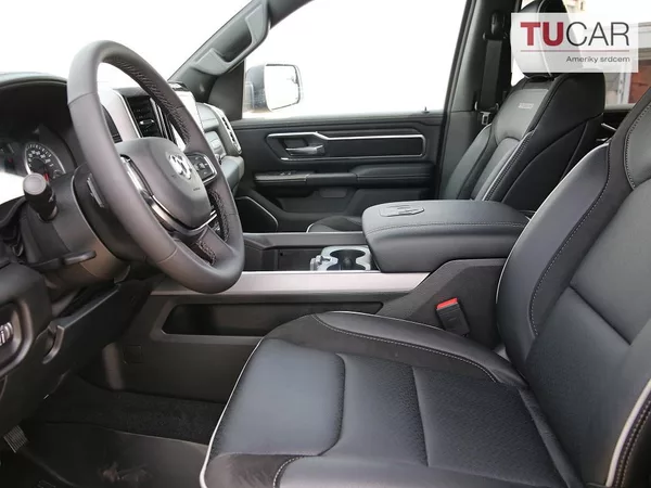 RAM 1500 Laramie 5.7 HEMI 2026 RamBox - foto 25