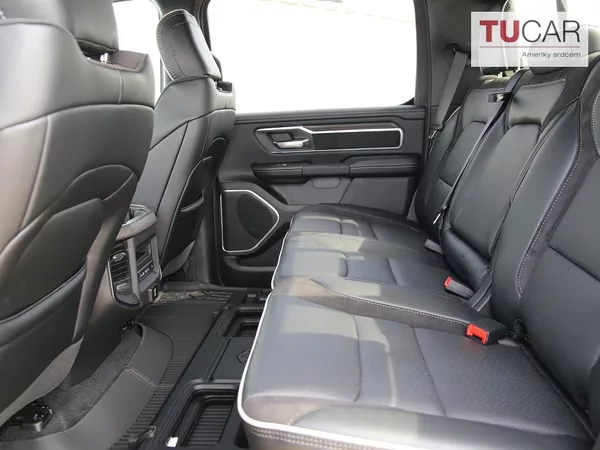 RAM 1500 Laramie 5.7 HEMI 2026 RamBox - foto 31