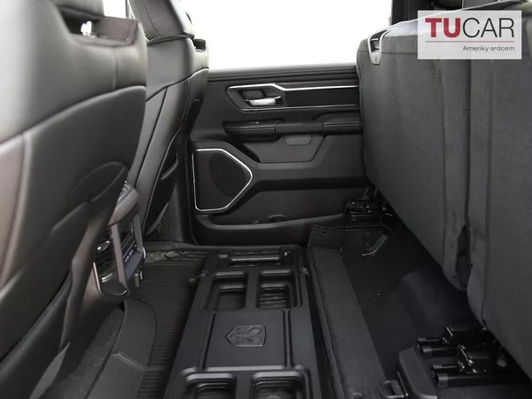 RAM 1500 Laramie 5.7 HEMI 2026 RamBox - foto 33