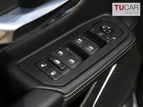 RAM 1500 Laramie 5.7 HEMI 2026 RamBox - foto 36