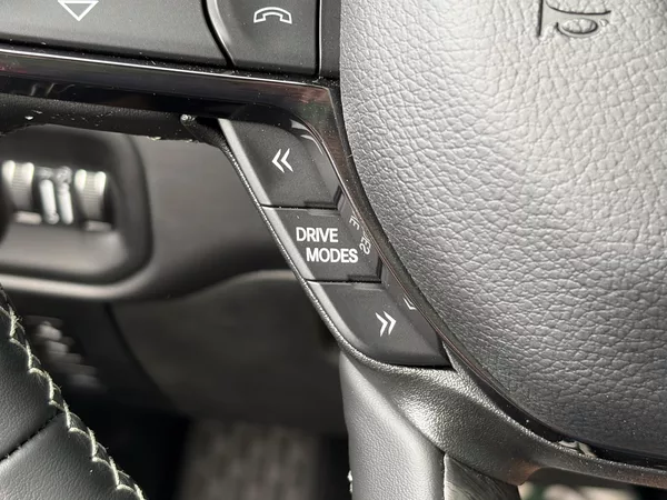 RAM 1500 Limited 5.7 V8 HEMI 2026 - foto 18