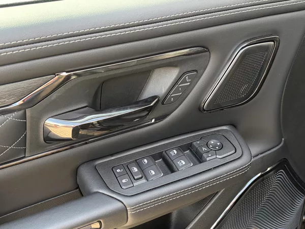 RAM 1500 Limited 5.7 V8 HEMI 2026 - foto 36