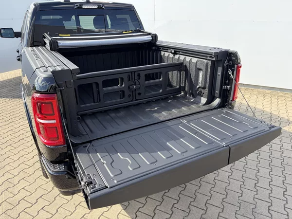 RAM 1500 Limited 5.7 V8 HEMI 2026 - foto 5