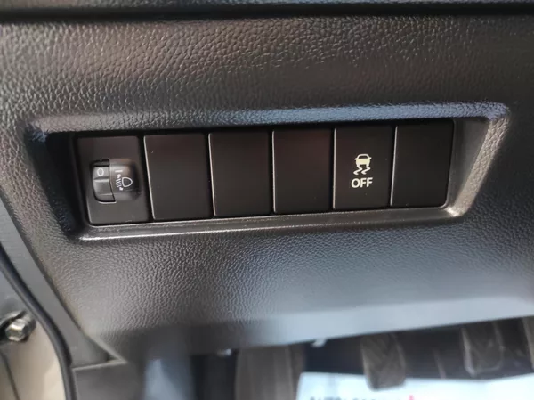 Suzuki Swift 1,2i 4x4!!, ČR, Serviska - foto 21