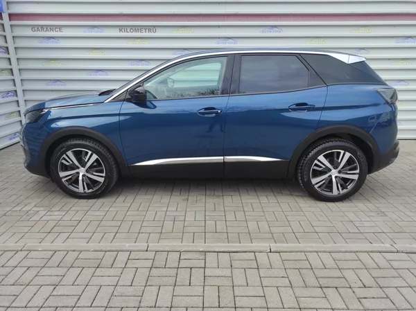 Peugeot 3008 1,5BlueHDi S&S, ALLURE, ČR - foto 3