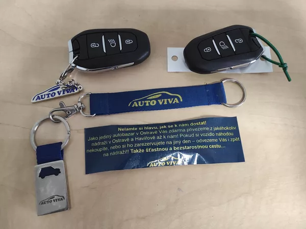 Peugeot 3008 1,5BlueHDi S&S, ALLURE, ČR - foto 42