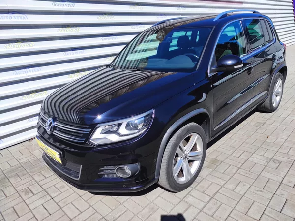 Volkswagen Tiguan 2,0TDi R-Line,4x4,DSG,S&S - foto 2