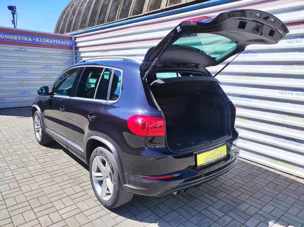 Volkswagen Tiguan 2,0TDi R-Line,4x4,DSG,S&S - foto 29
