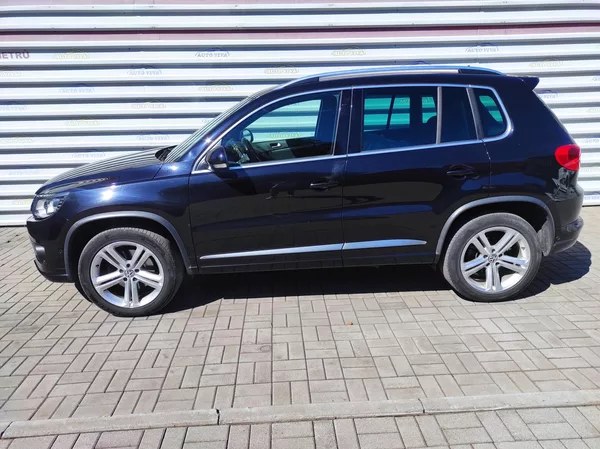 Volkswagen Tiguan 2,0TDi R-Line,4x4,DSG,S&S - foto 3