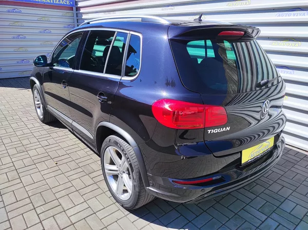 Volkswagen Tiguan 2,0TDi R-Line,4x4,DSG,S&S - foto 4